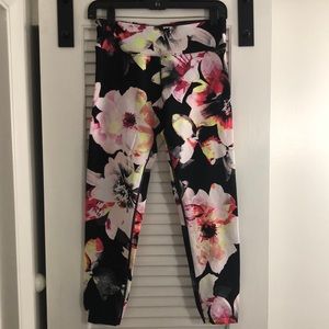 Calvin Klein yoga capri pants - mid shin length, size Medium